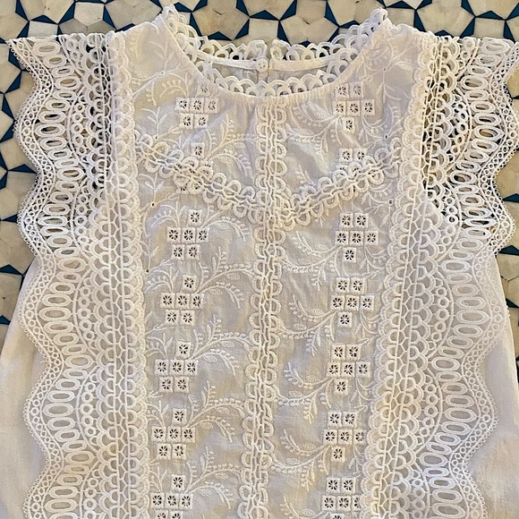 Zara White Top with Lace Detail size 8 - Picture 2 of 6